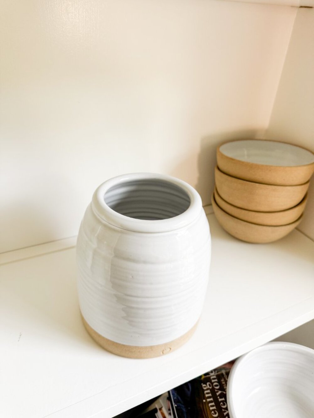 Farmhouse Pottery Beehive Crock - Picture 4 of 7